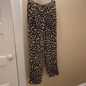 Crepe leopard pants
